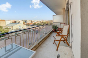 Appartement d'une chambre avec balcon amenage et wifi a Antibes a 1 km de la plage